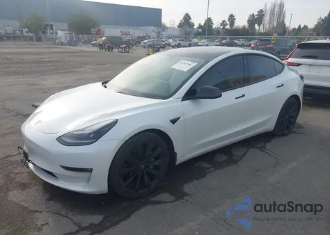 2021 Tesla Model 3 Long Range Dual Motor All-Wheel Drive z USA, uszkodzony, nr VIN 5YJ3E1EB6MF869028